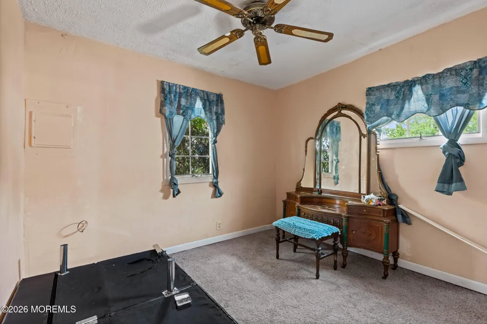 109 E Mohawk Drive Little Egg Harbor, NJ 08087