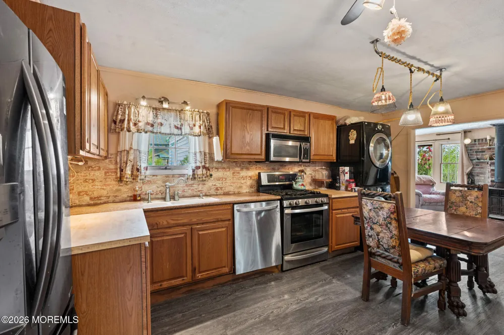 109 E Mohawk Drive Little Egg Harbor, NJ 08087