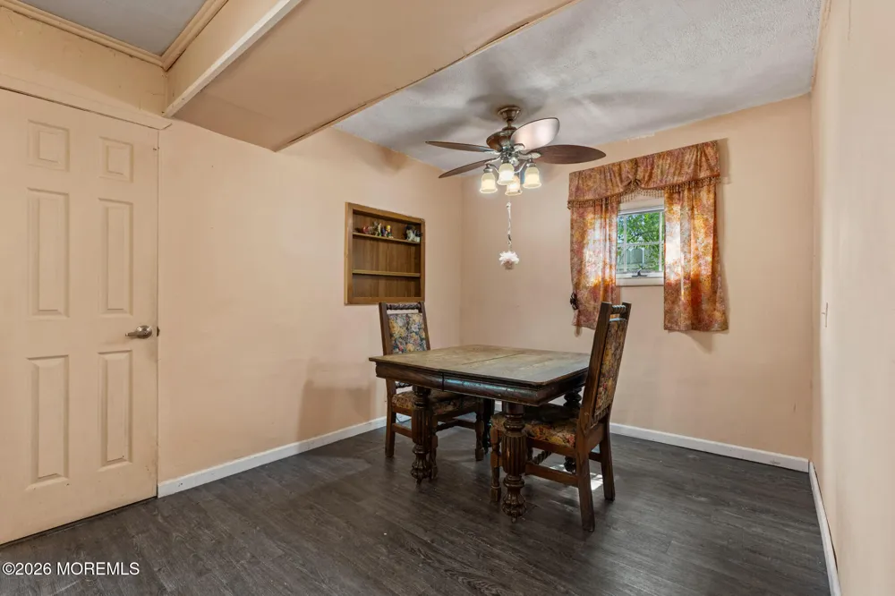 109 E Mohawk Drive Little Egg Harbor, NJ 08087