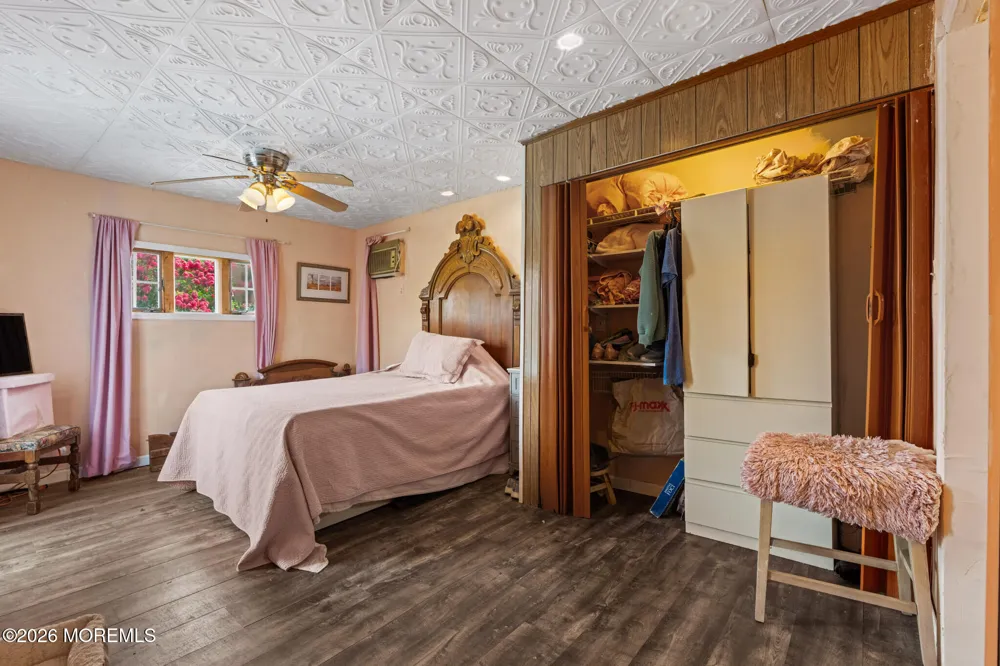 109 E Mohawk Drive Little Egg Harbor, NJ 08087