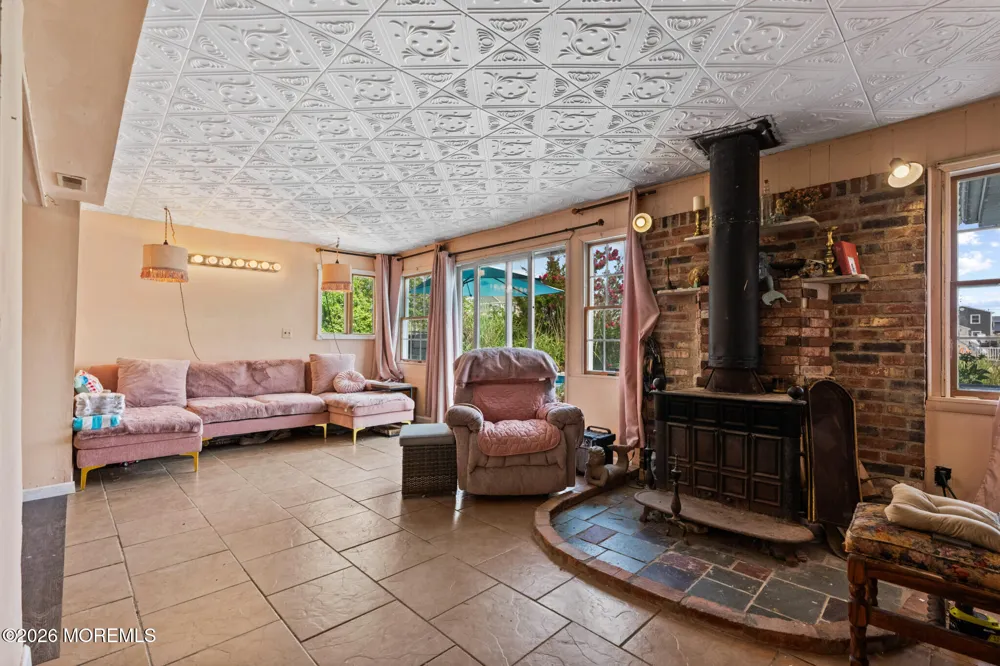 109 E Mohawk Drive Little Egg Harbor, NJ 08087