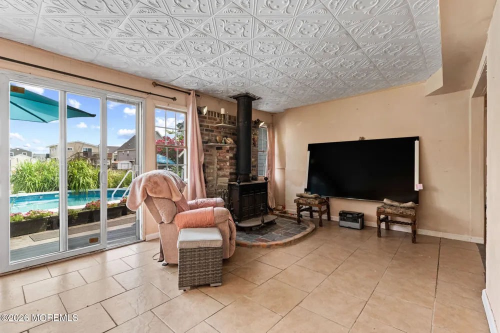 109 E Mohawk Drive Little Egg Harbor, NJ 08087