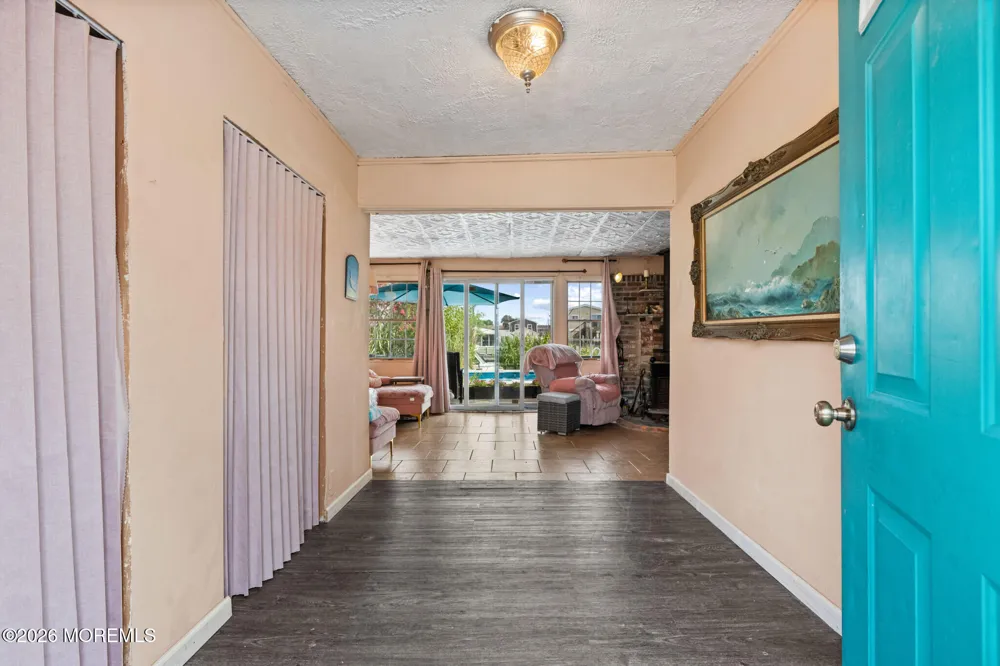 109 E Mohawk Drive Little Egg Harbor, NJ 08087