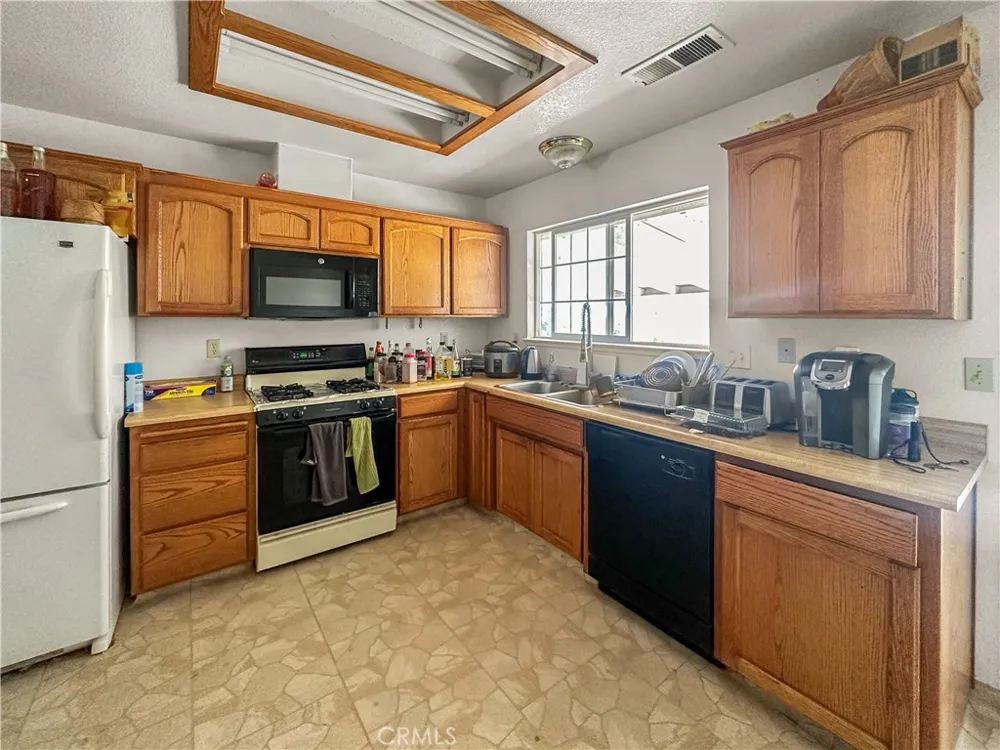 866 W Sandra Oroville, CA 95966