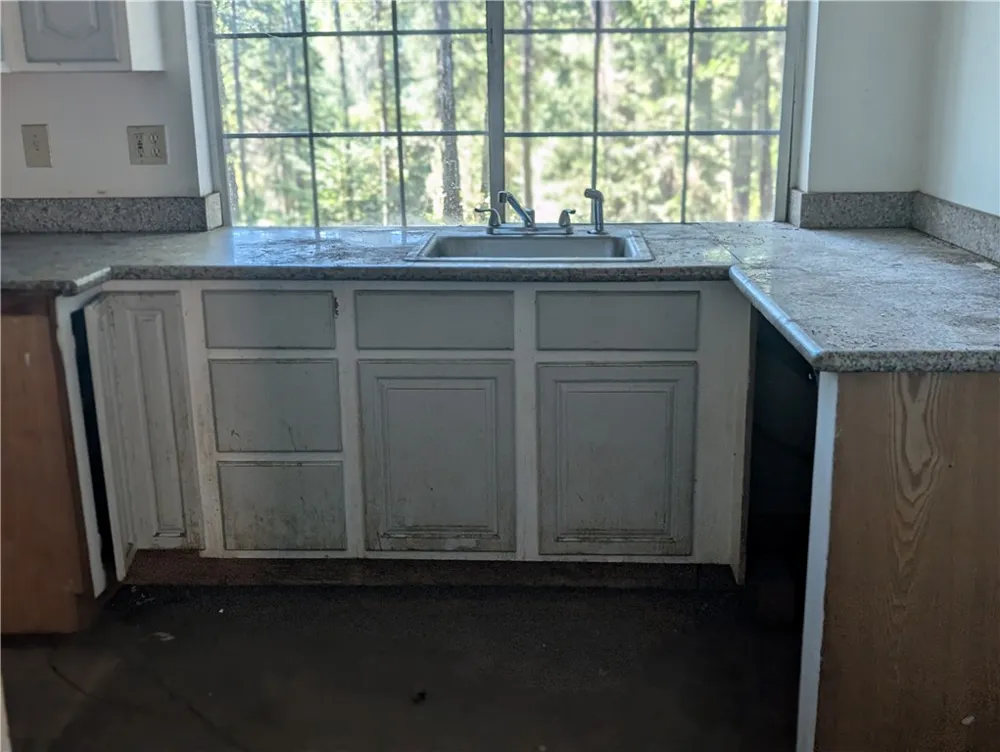 211 Goa Way Weaverville, CA 96093