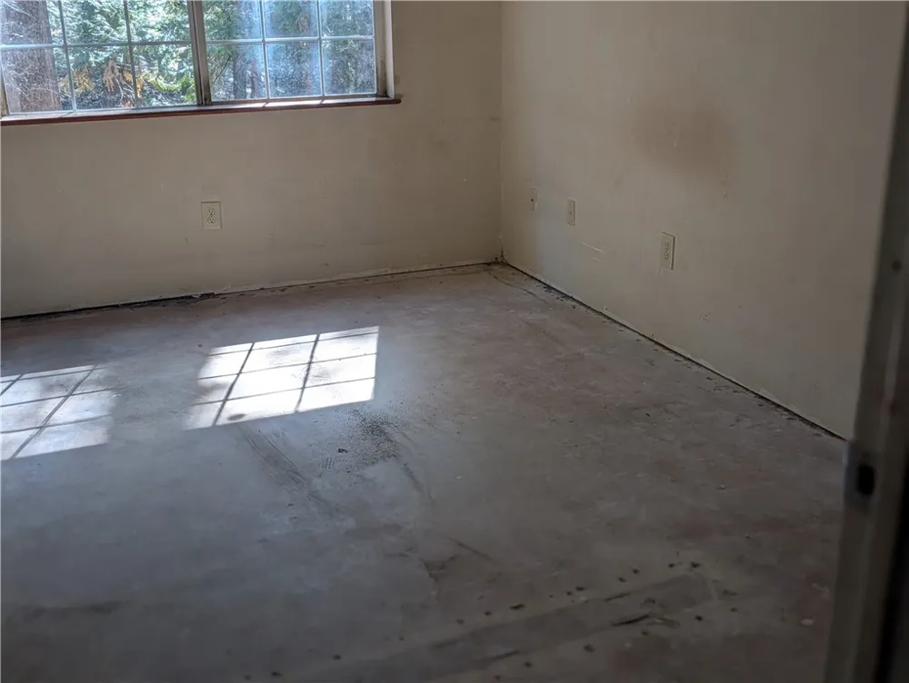211 Goa Way Weaverville, CA 96093