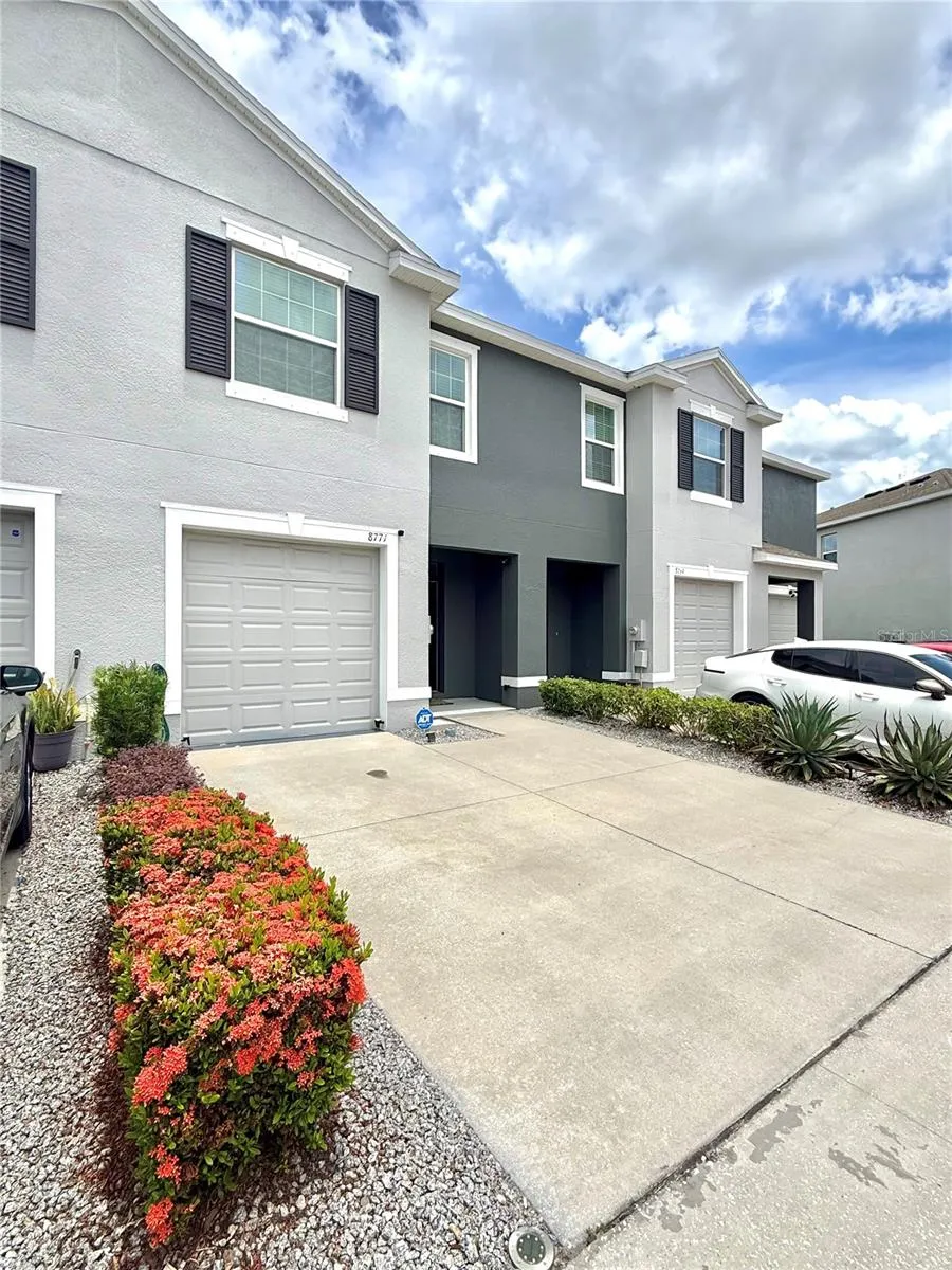 8771 FALLING BLUE PLACE Riverview, FL 33578