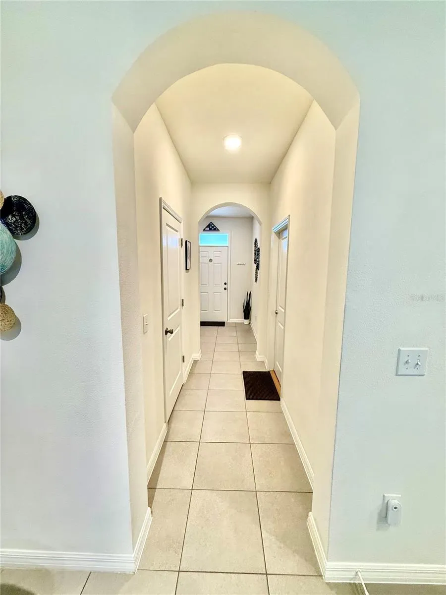 8771 FALLING BLUE PLACE Riverview, FL 33578