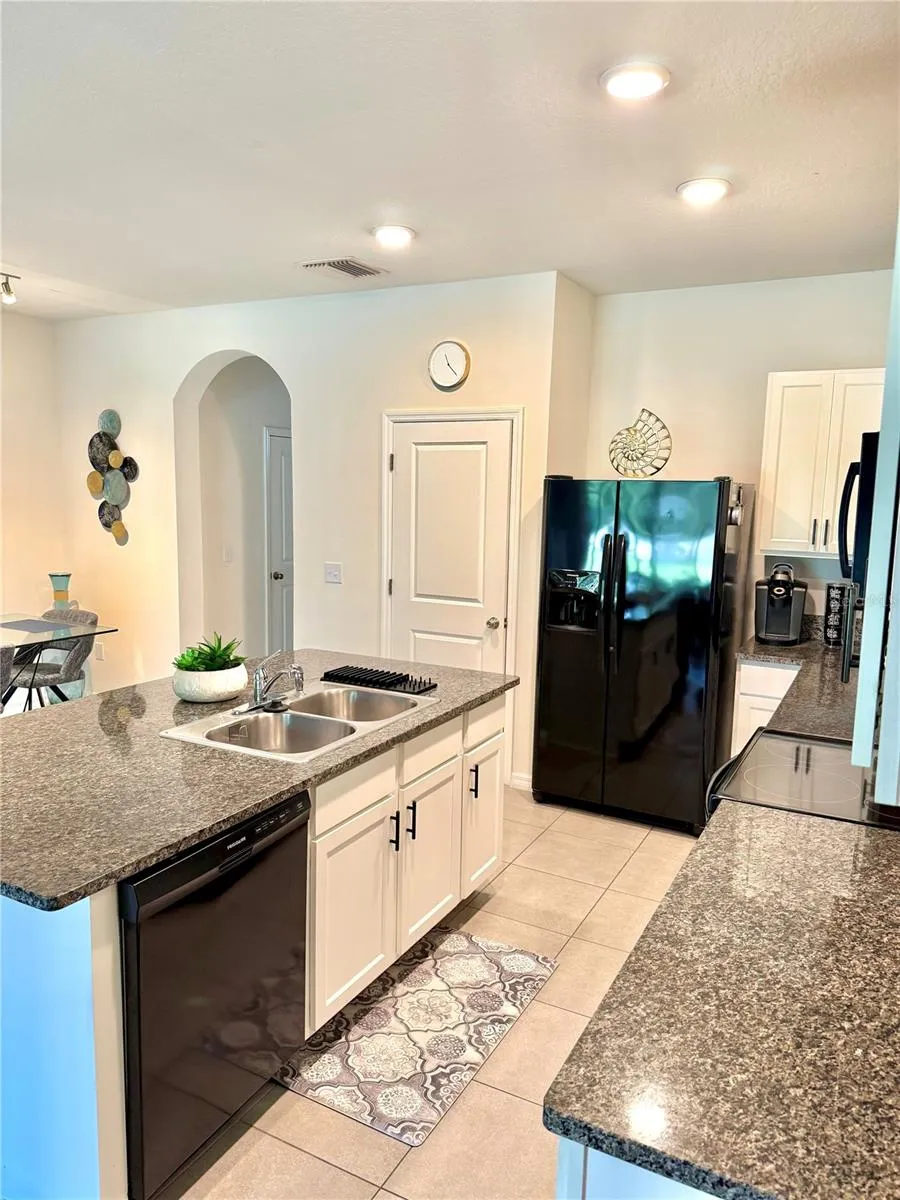 8771 FALLING BLUE PLACE Riverview, FL 33578