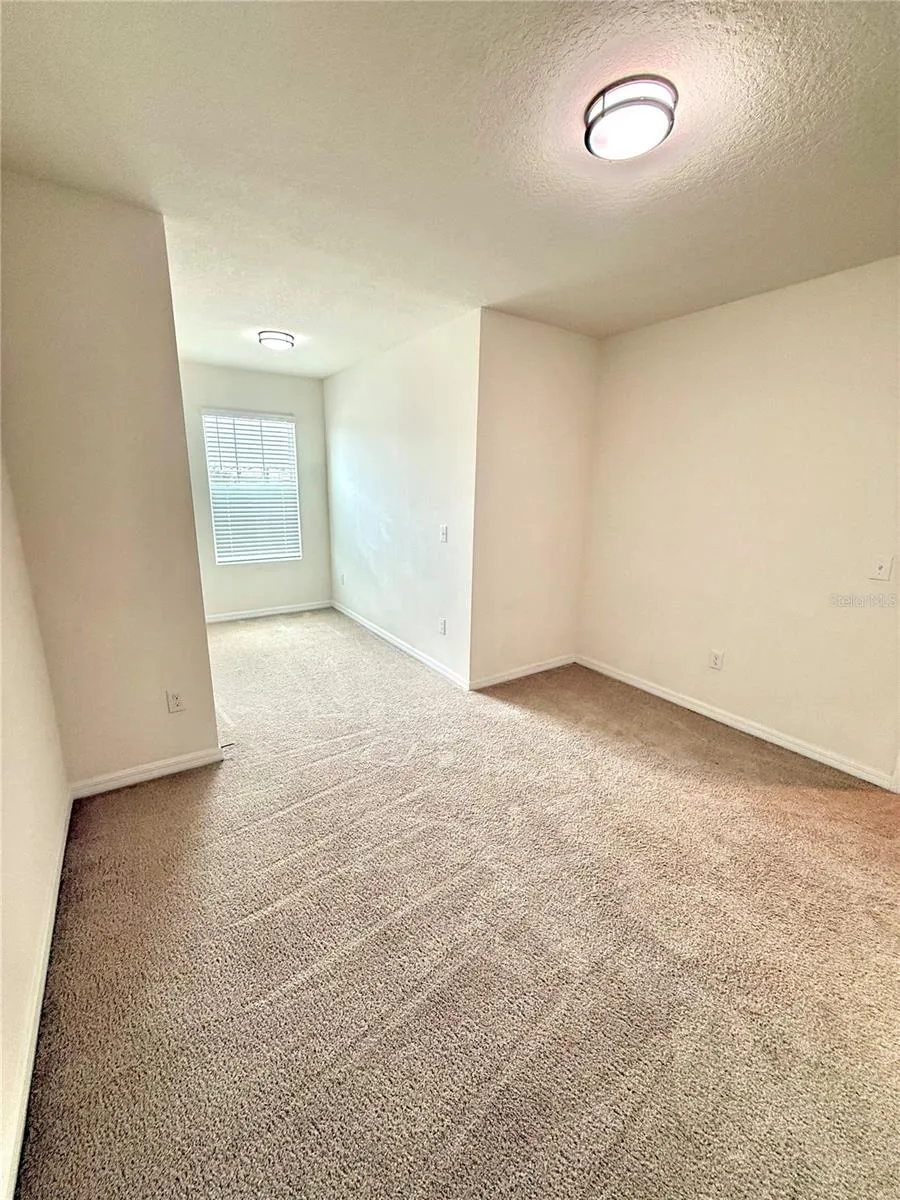 8771 FALLING BLUE PLACE Riverview, FL 33578