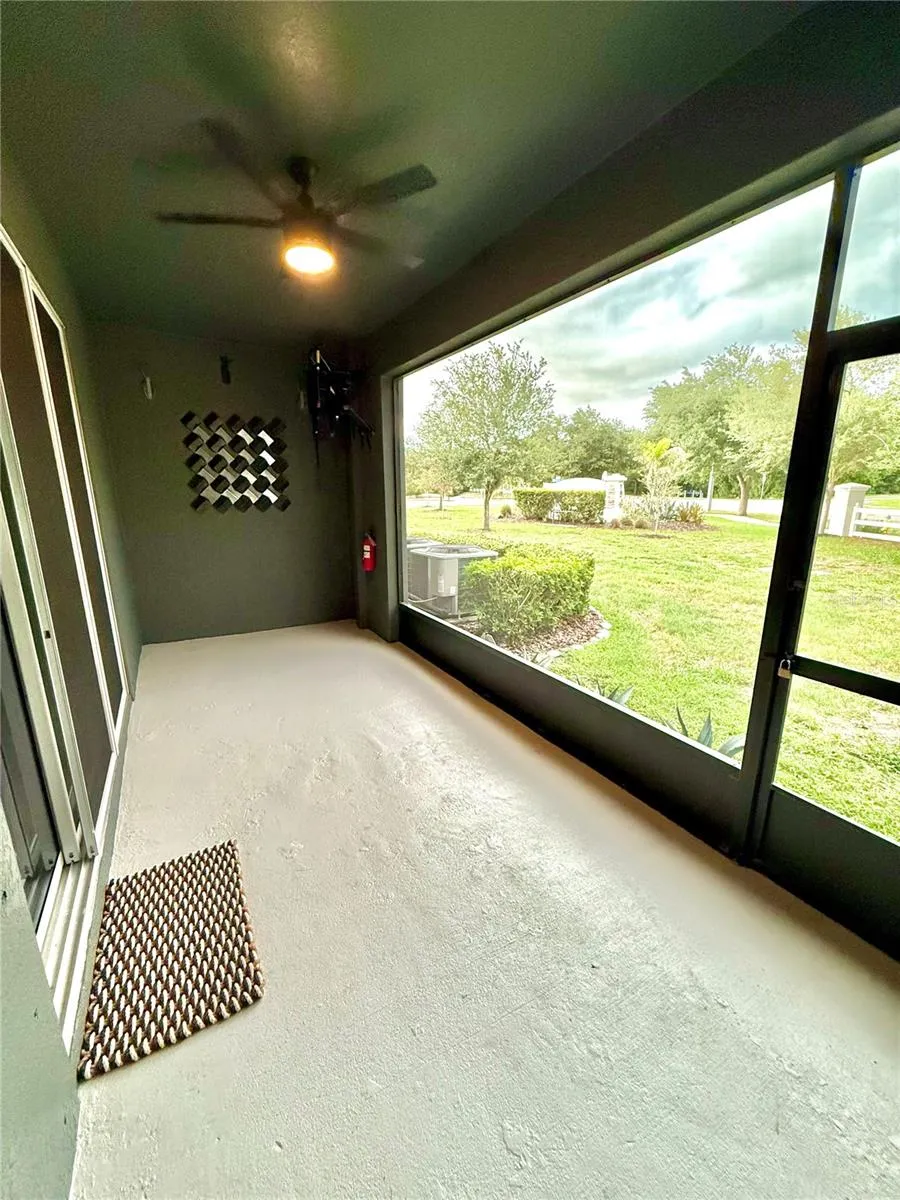 8771 FALLING BLUE PLACE Riverview, FL 33578