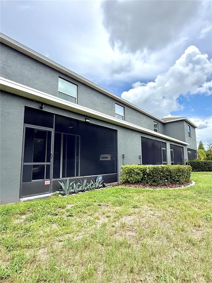 8771 FALLING BLUE PLACE Riverview, FL 33578