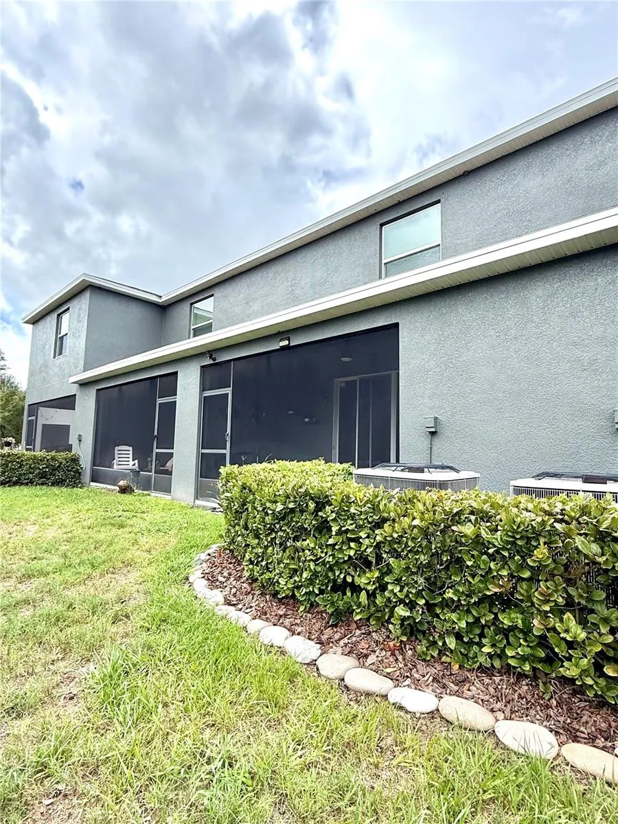 8771 FALLING BLUE PLACE Riverview, FL 33578