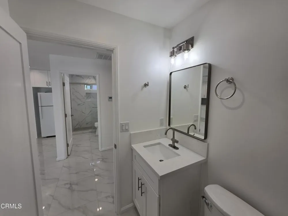 10926 Woodward Avenue Sunland, CA 91040