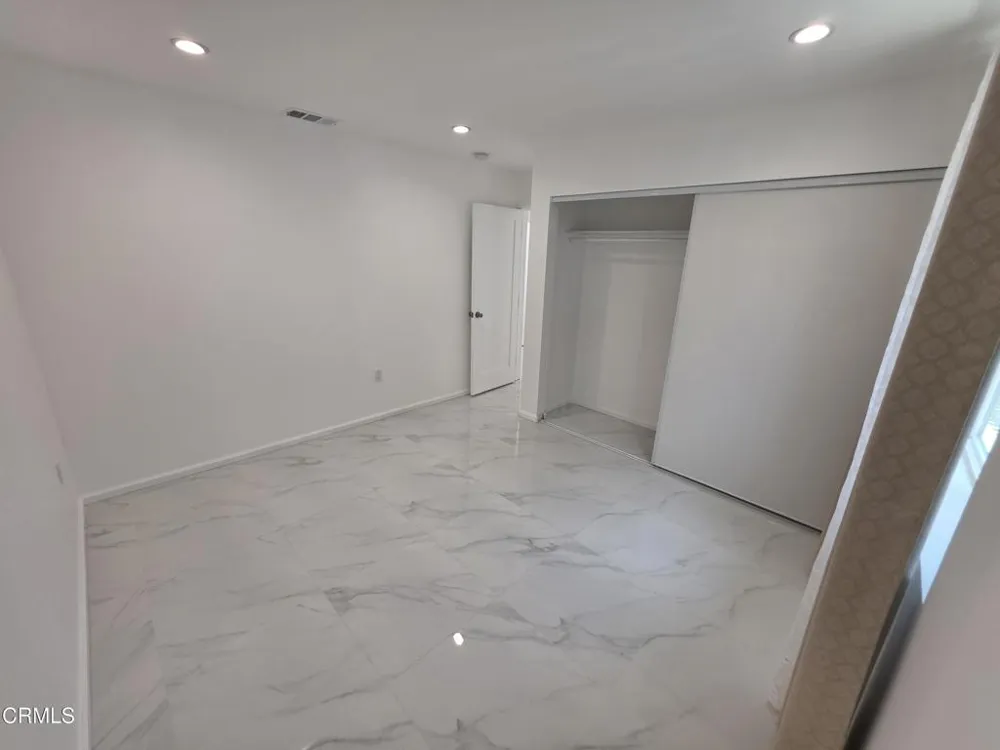 10926 Woodward Avenue Sunland, CA 91040