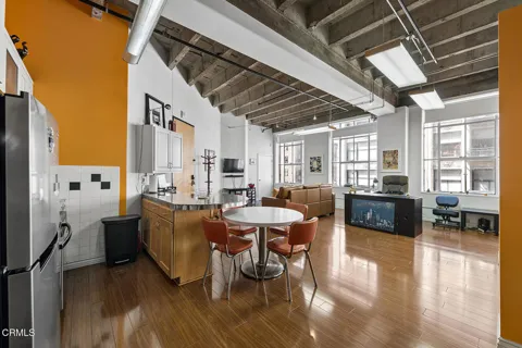 312 W 5th Street #625