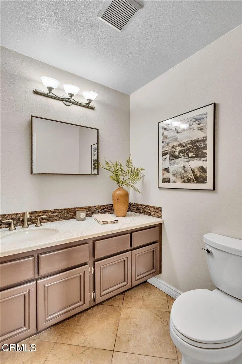 24412 Hampton Drive #A Santa Clarita, CA 91350