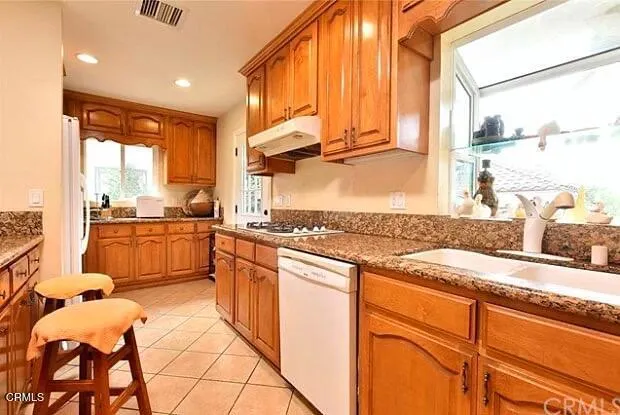 1736 Vistillas Road Altadena, CA 91001