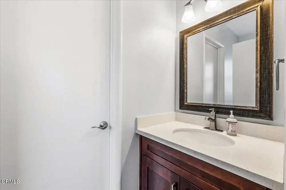 2701 Jolley Drive Burbank, CA 91504