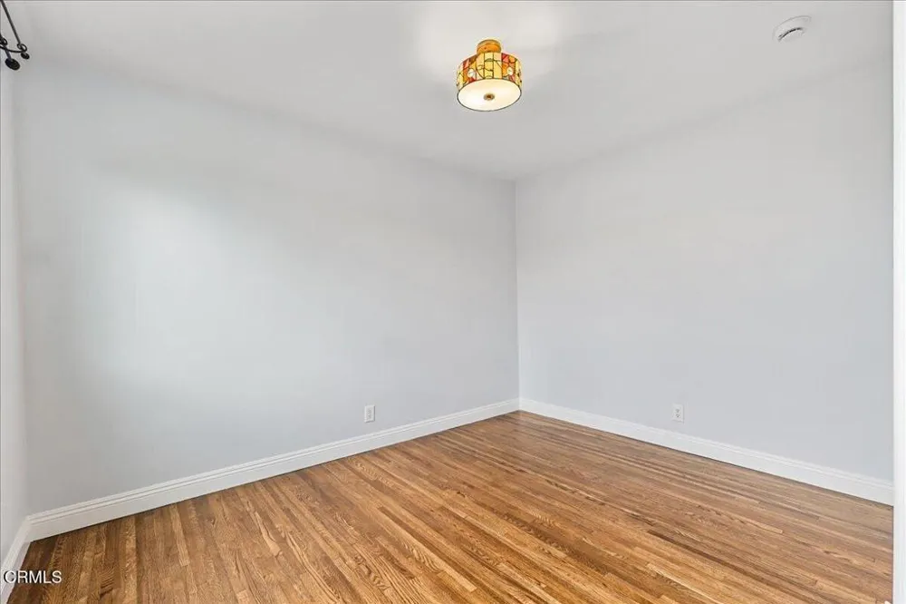 2701 Jolley Drive Burbank, CA 91504