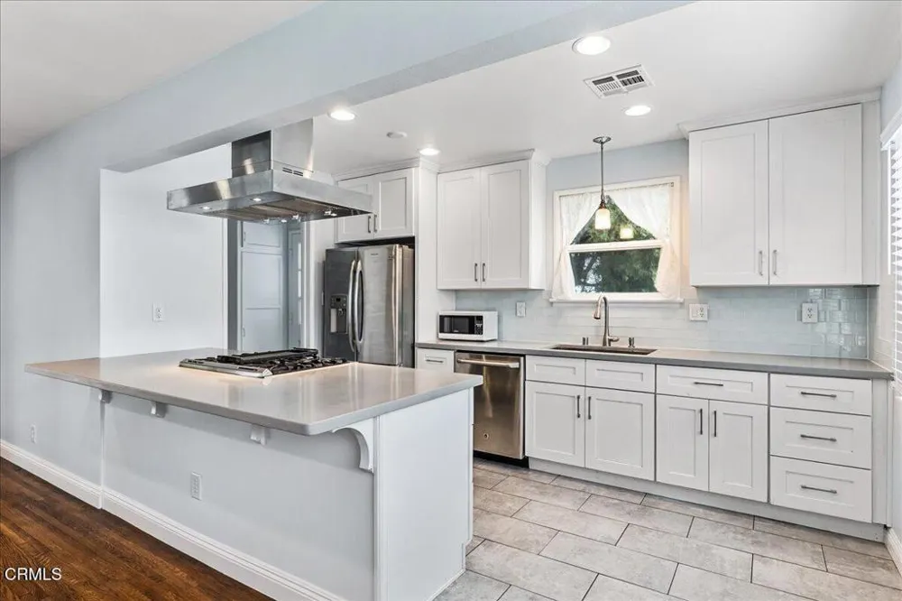 2701 Jolley Drive Burbank, CA 91504