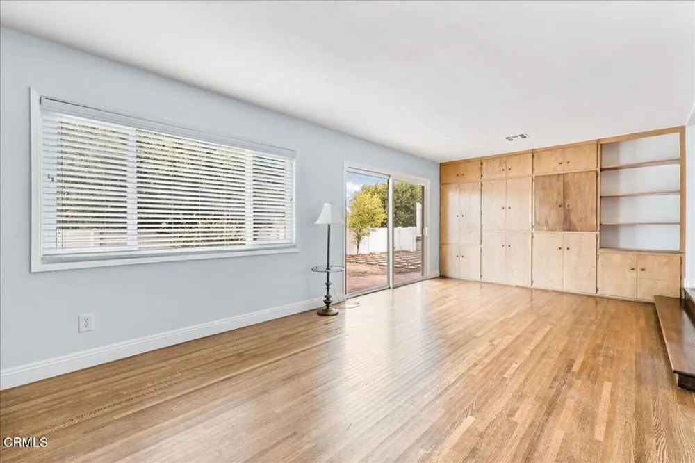 2701 Jolley Drive Burbank, CA 91504