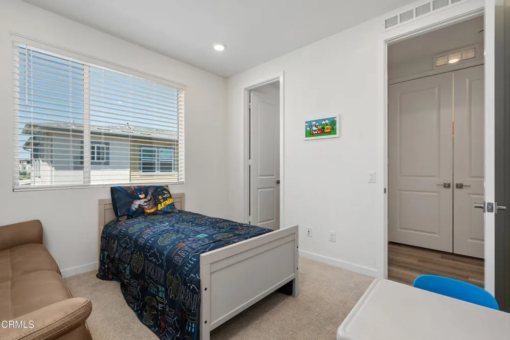 27560 Sanctuary Court Valencia, CA 91381