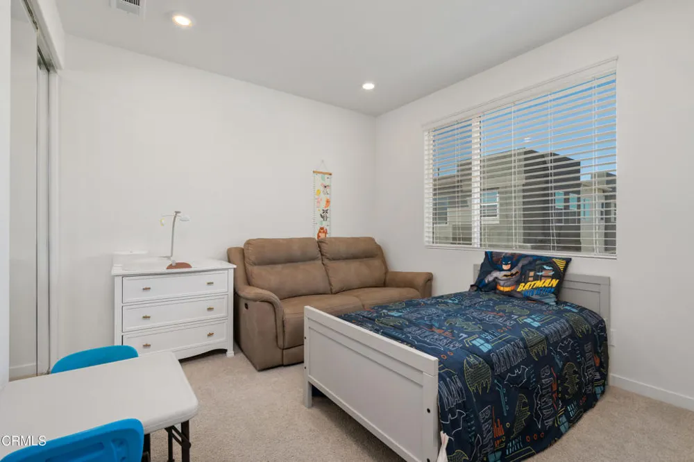 27560 Sanctuary Court Valencia, CA 91381