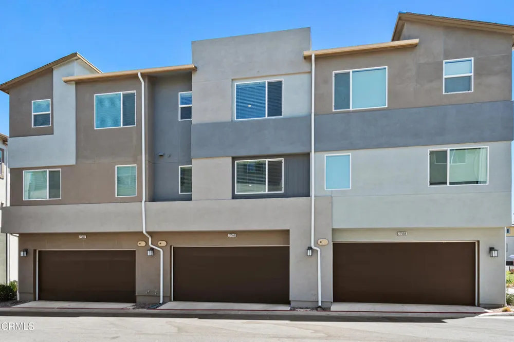 27560 Sanctuary Court Valencia, CA 91381