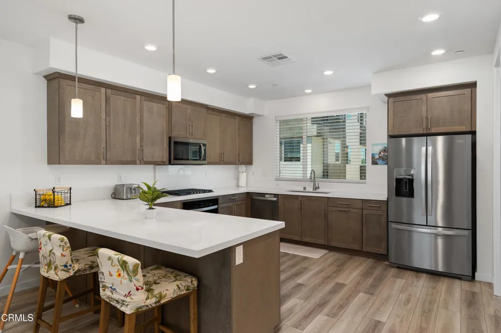27560 Sanctuary Court Valencia, CA 91381