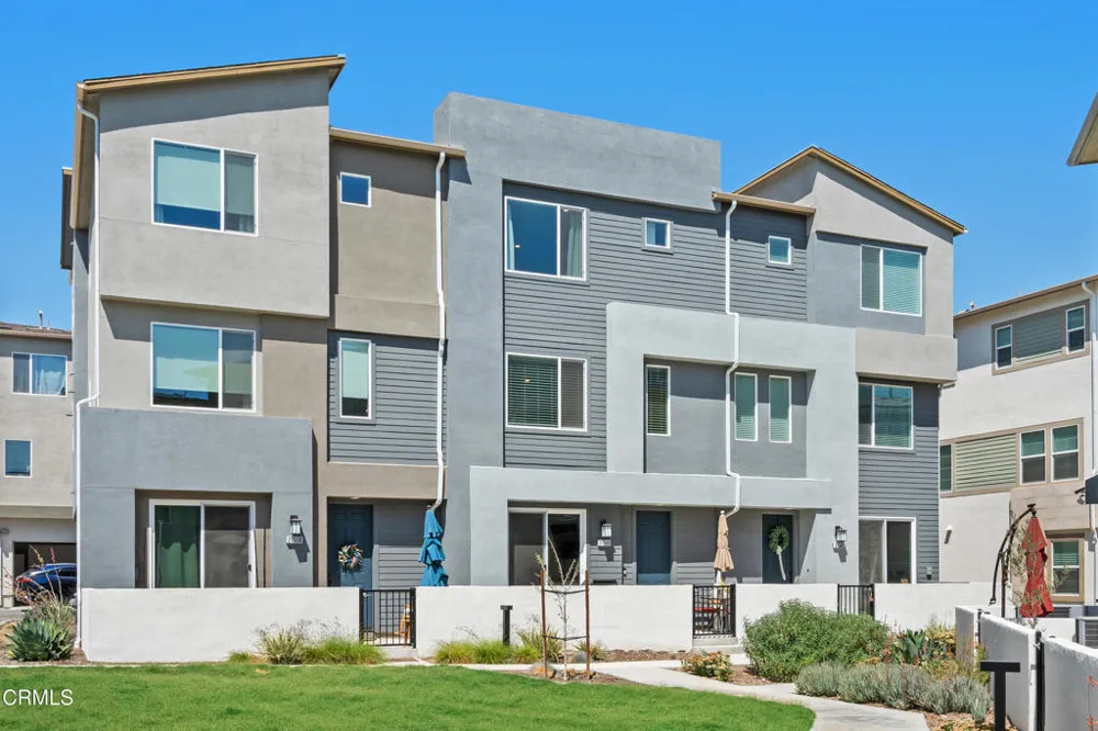 27560 Sanctuary Court Valencia, CA 91381