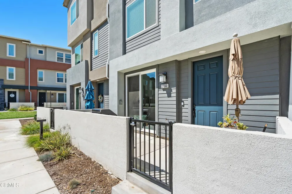 27560 Sanctuary Court Valencia, CA 91381