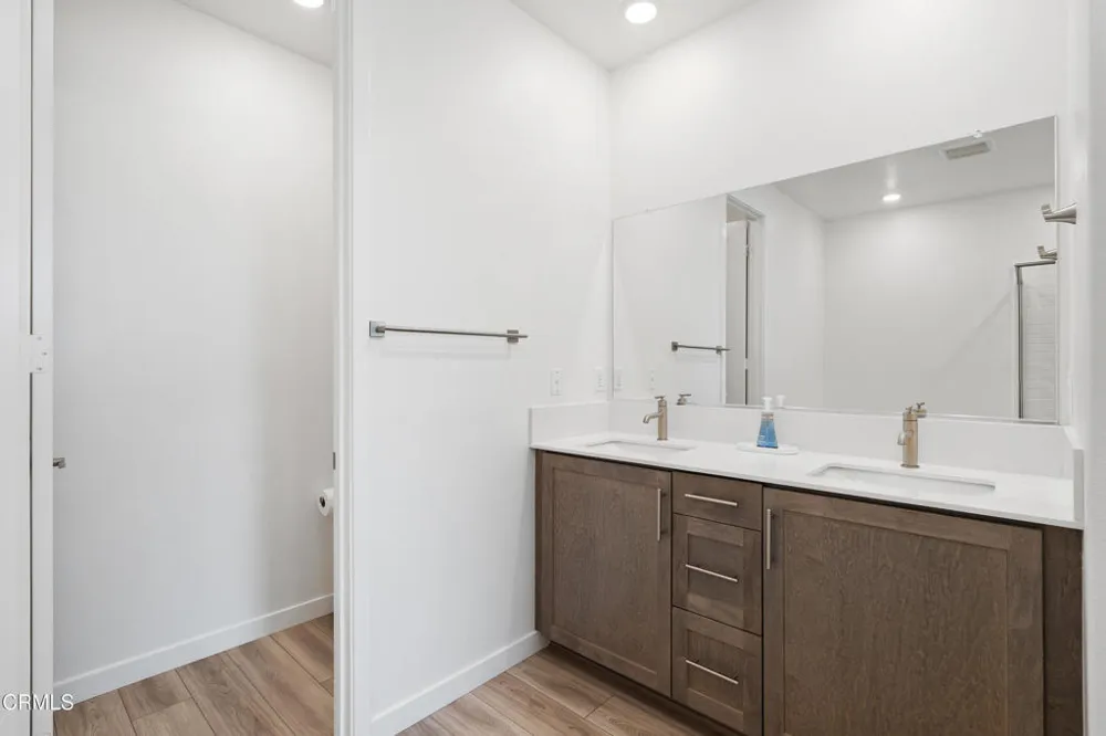 27560 Sanctuary Court Valencia, CA 91381