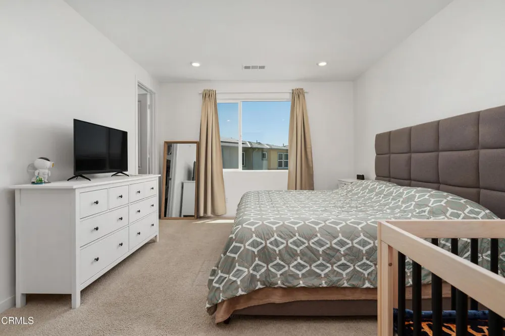 27560 Sanctuary Court Valencia, CA 91381