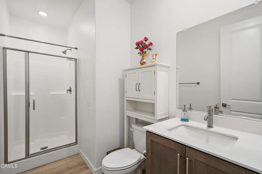 27560 Sanctuary Court Valencia, CA 91381