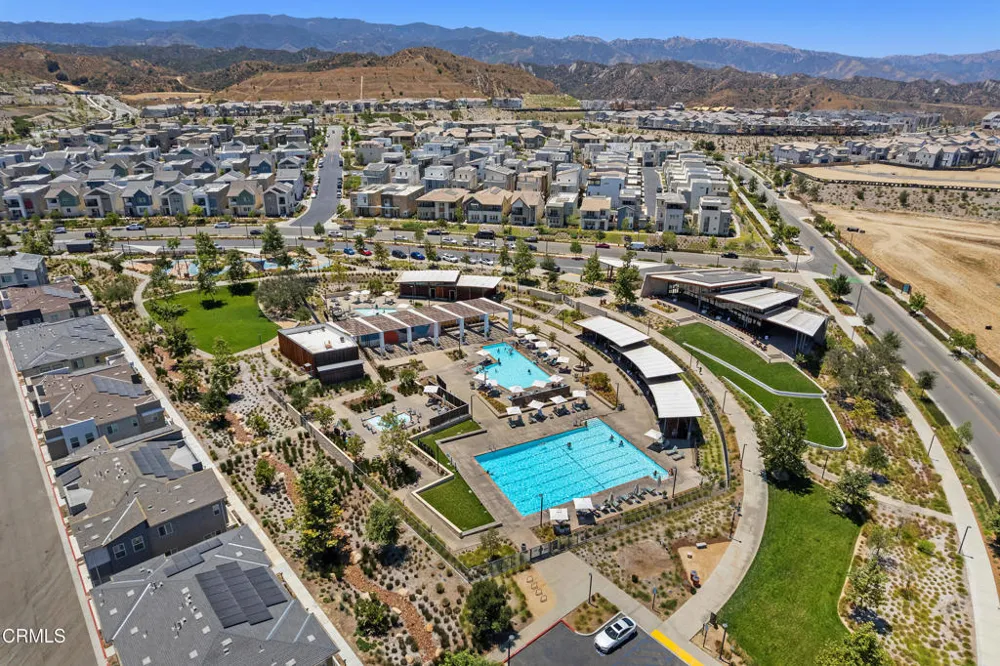 27560 Sanctuary Court Valencia, CA 91381
