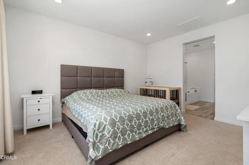 27560 Sanctuary Court Valencia, CA 91381