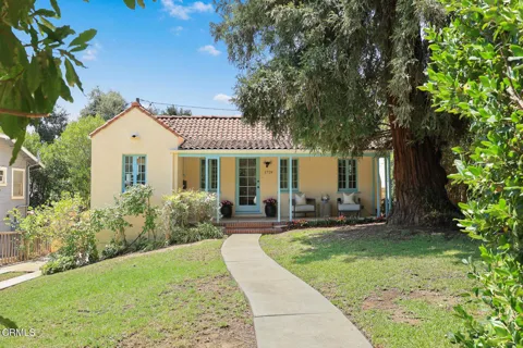 1719 Gillette Crescent