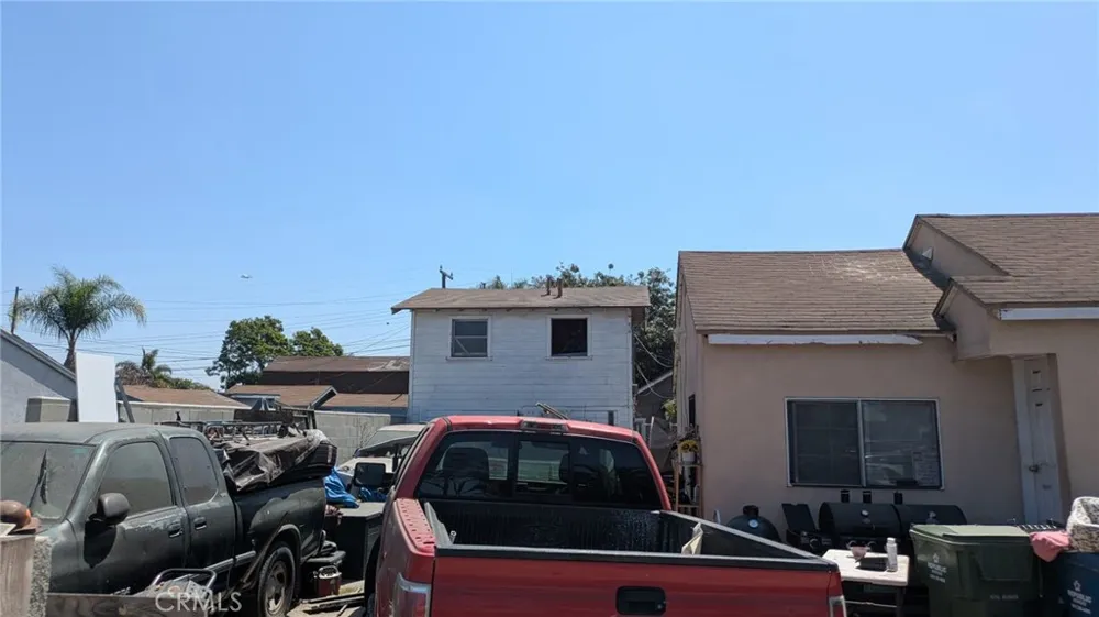 946 S Ash Inglewood, CA 90301