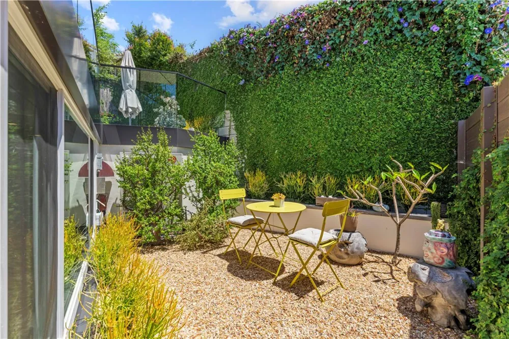 149 Sunset Terrace Laguna Beach, CA 92651