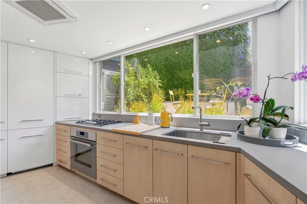 149 Sunset Terrace Laguna Beach, CA 92651