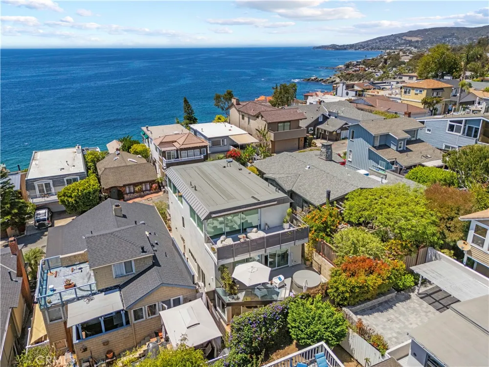 149 Sunset Terrace Laguna Beach, CA 92651