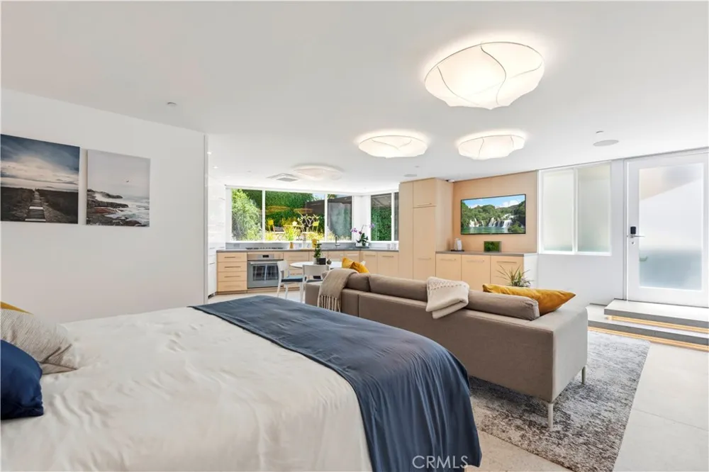149 Sunset Terrace Laguna Beach, CA 92651