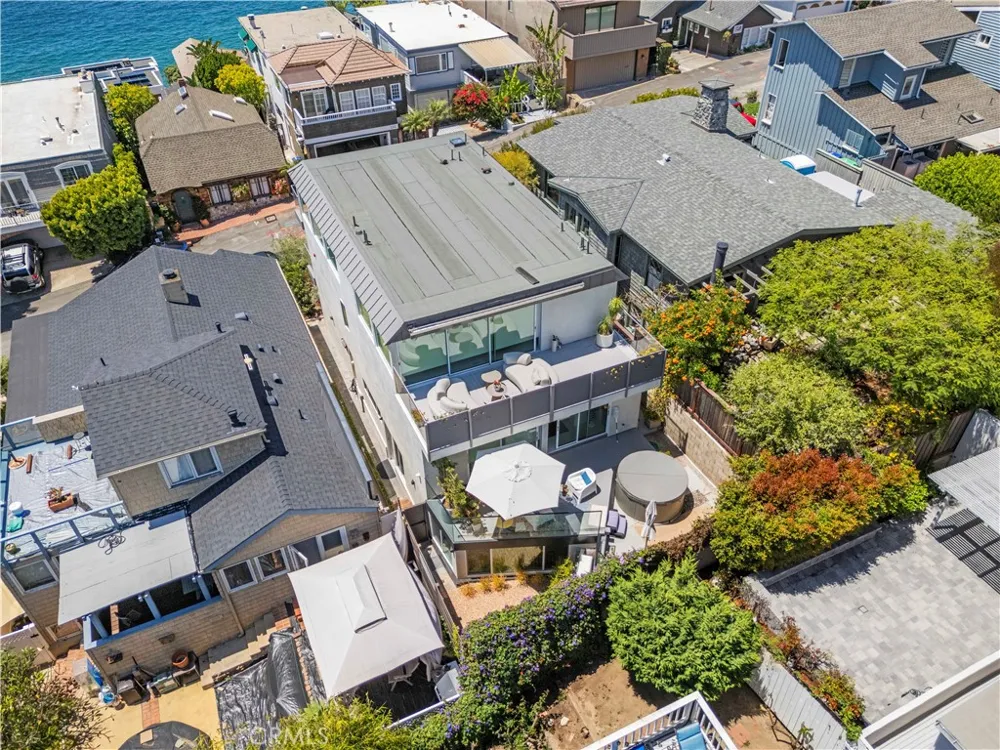 149 Sunset Terrace Laguna Beach, CA 92651