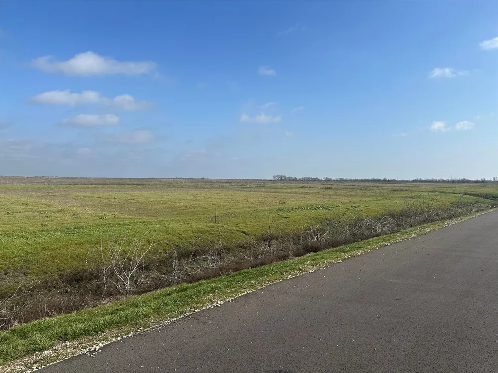 2124 Co Rd 2162 Caddo Mills, TX 75135