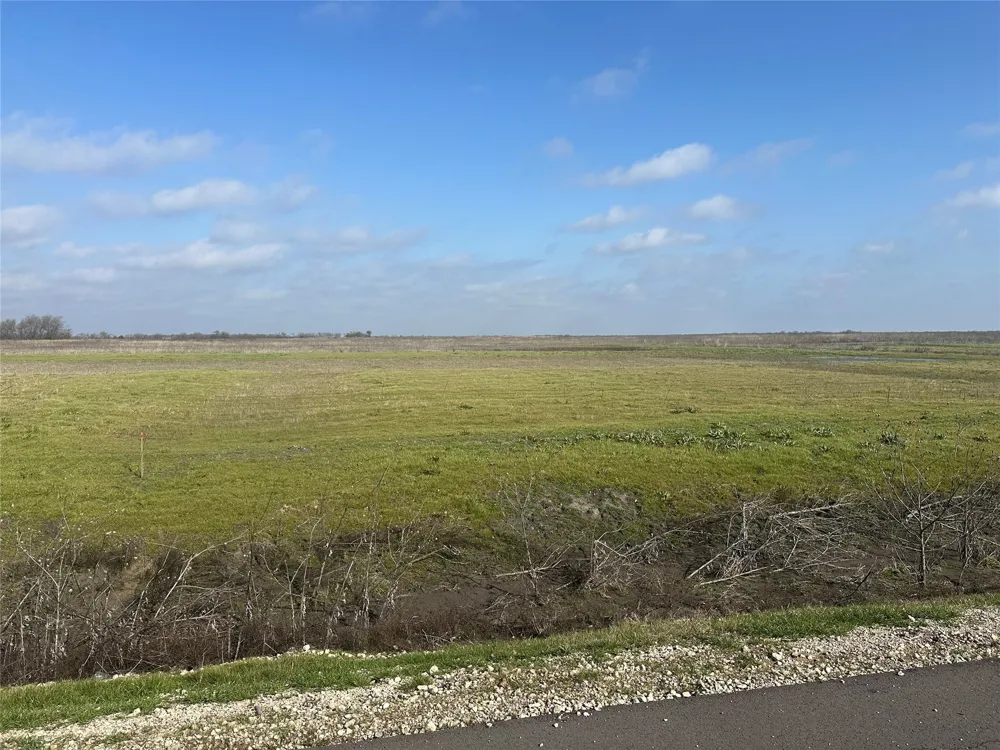 2124 Co Rd 2162 Caddo Mills, TX 75135