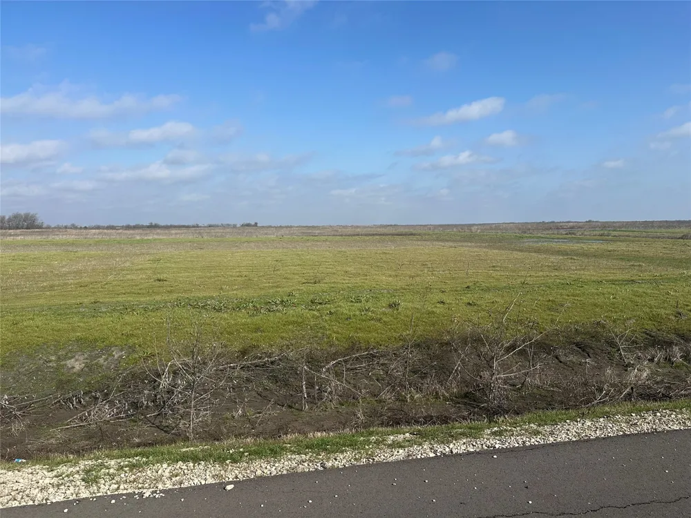 2124 Co Rd 2162 Caddo Mills, TX 75135