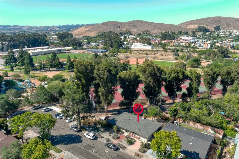 2599 Helena Street San Luis Obispo, CA 93401