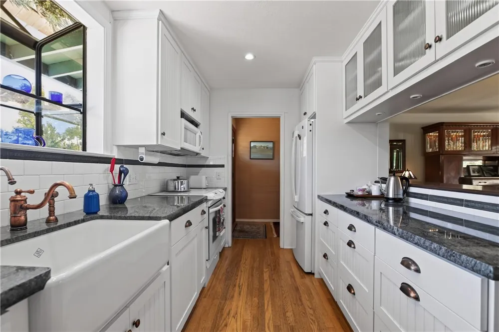 2599 Helena Street San Luis Obispo, CA 93401