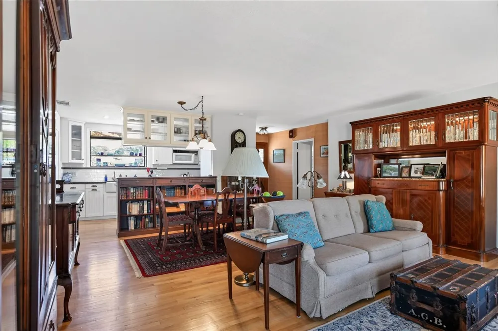 2599 Helena Street San Luis Obispo, CA 93401